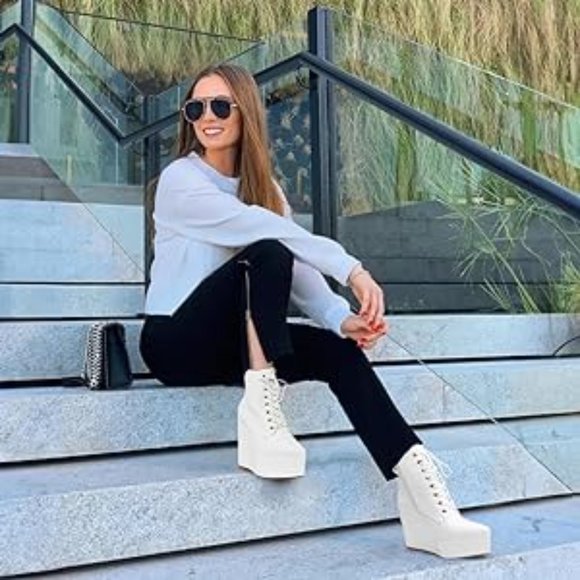 Platform Wedge Pointed Toe Ankle Boots - Picture 3 of 5